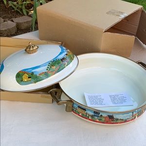 Vintage Enamel Pot /Serving Dish